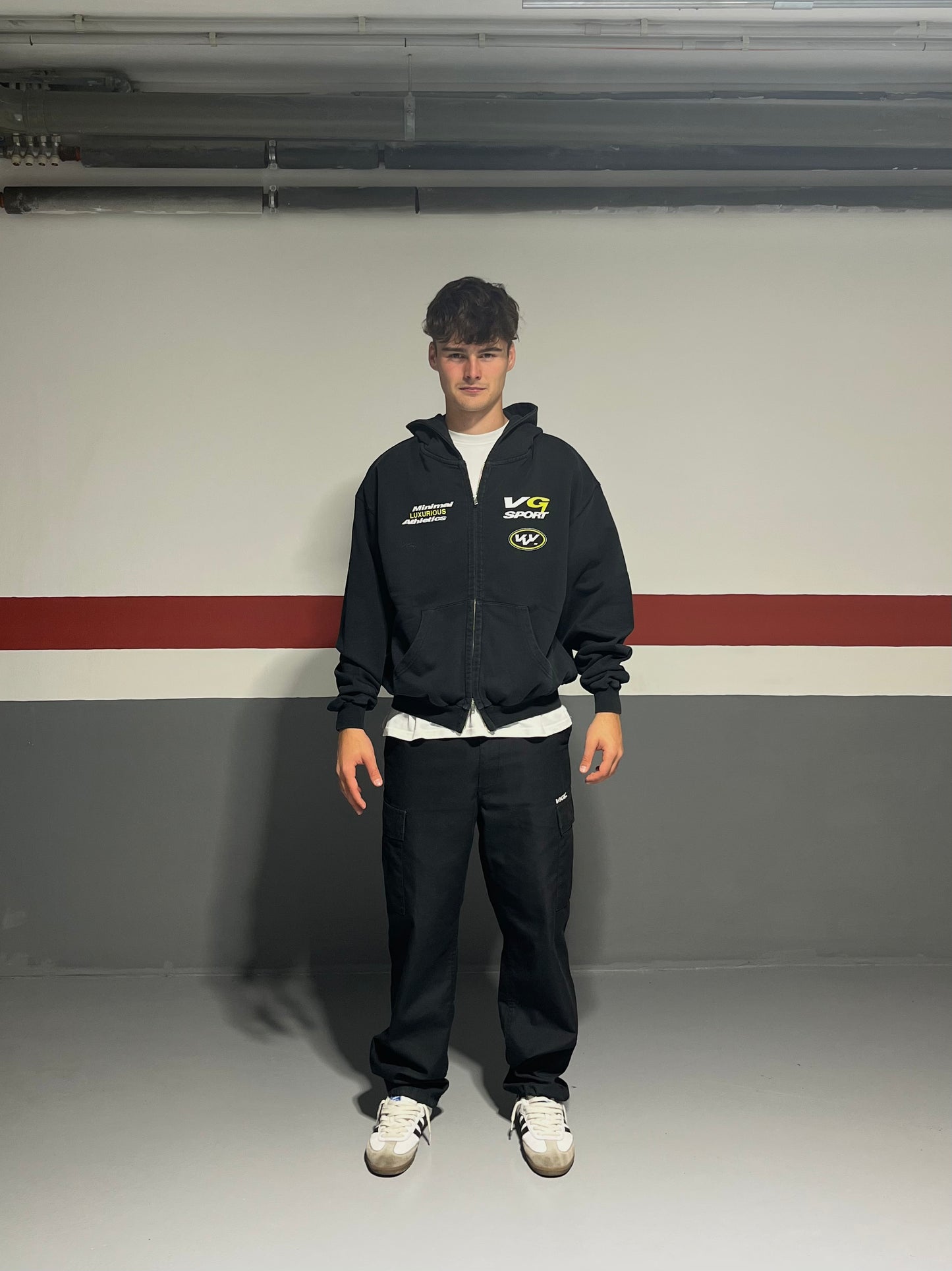 GARAGE V2 ZIP HOODIE